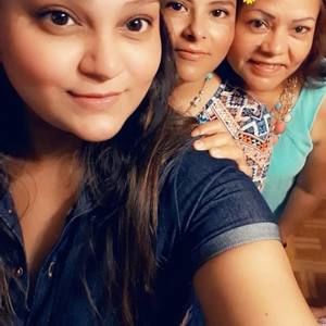 Meet your Posher, Celina